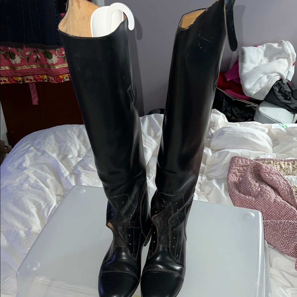 Elegant Black Women's Riding Boots